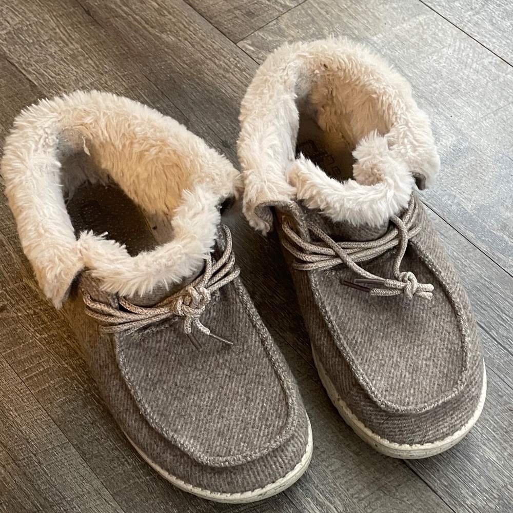 Hey Dude‎ Brown Ankle Boots with Cream Lining
